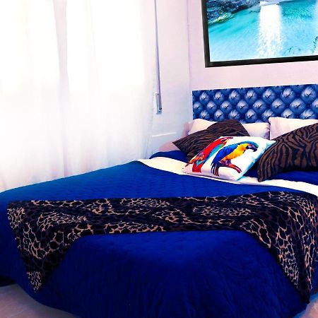 Bed and Breakfast La Reina De Gran Via - Parking Tph Madrid Exterior foto