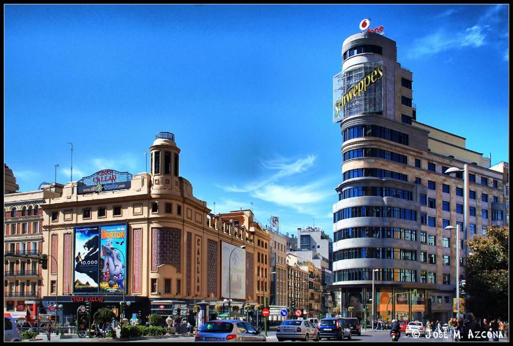 Bed and Breakfast La Reina De Gran Via - Parking Tph Madrid Exterior foto